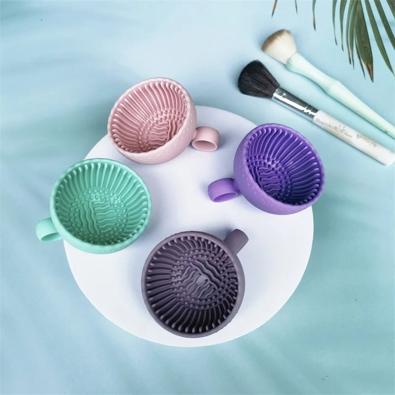 Beauty Makeup Background - Soft Silicone Makeup Brush Cleaner Folding