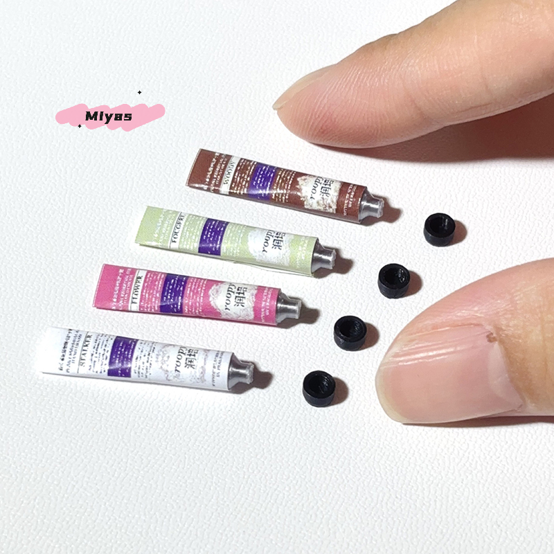 2Pcs Miniature Dollhouse Hand  - Makeup Beauty House ulasan dan harga
